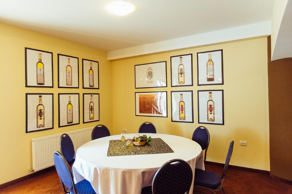 Casa Domeniile Vinului Hotel Aiud Eksteriør billede